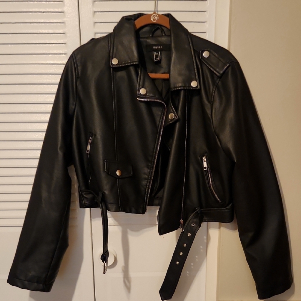 Cropped Leather Jacket